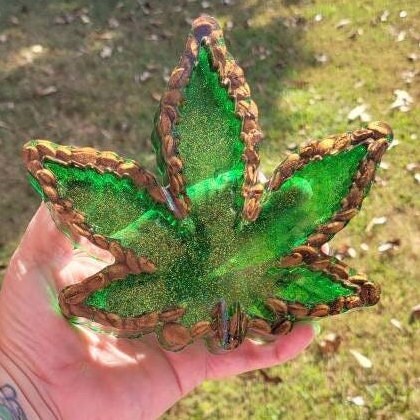 Custom Leaf Ashtray